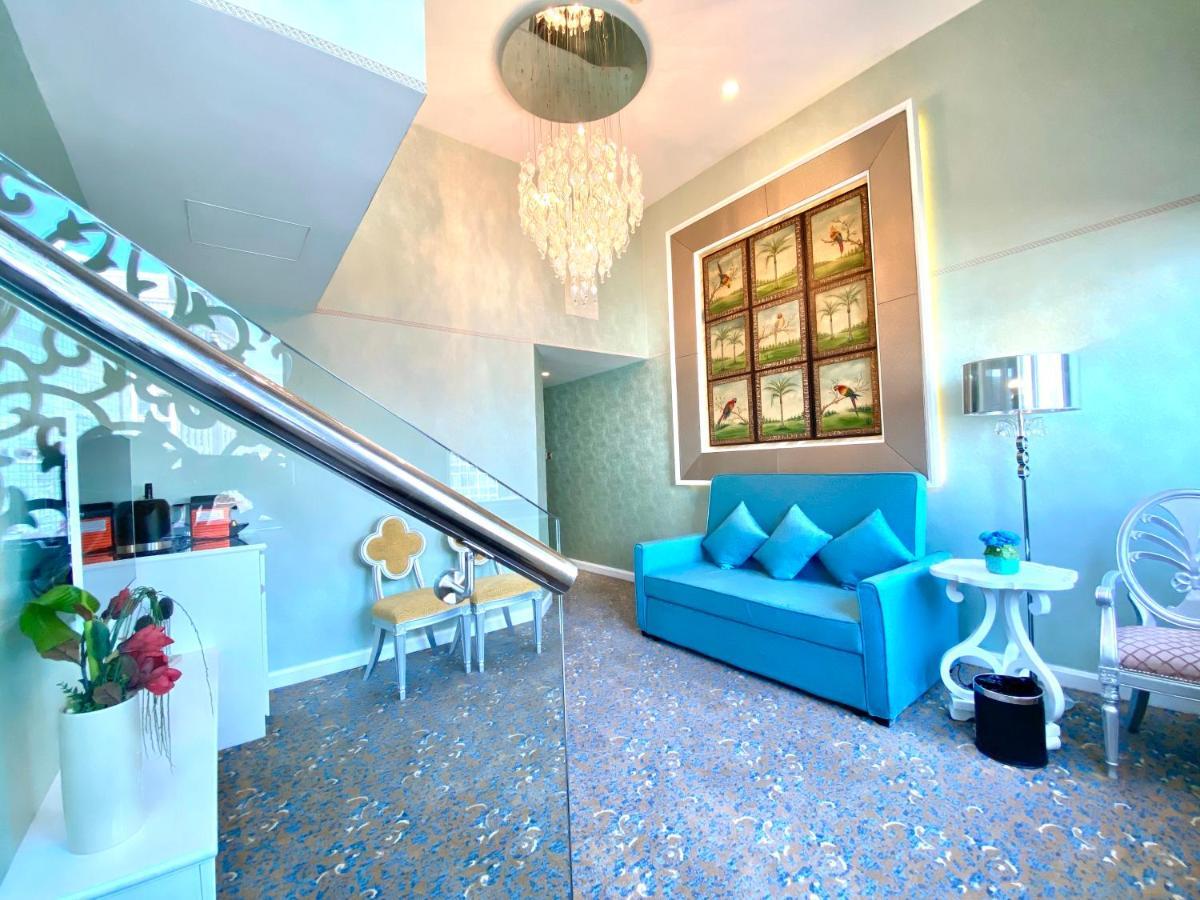 Suite Familiar Dúplex con registro de salida hasta las 20:00