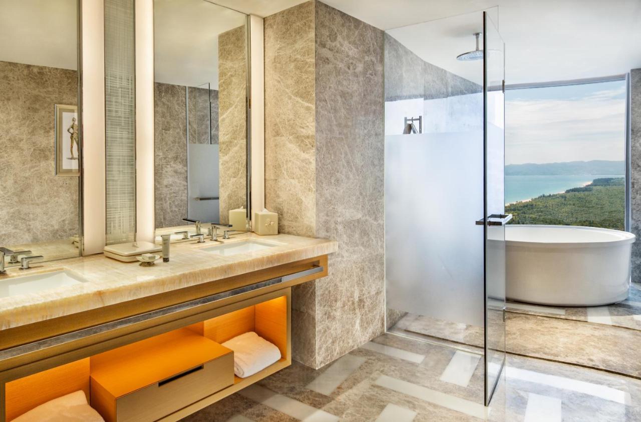 Suite mit Queensize-Bett und Meerblick (unbegrenzter freier Eintritt in den Wasserpark + die Lost Chambers während des Aufenthalts)