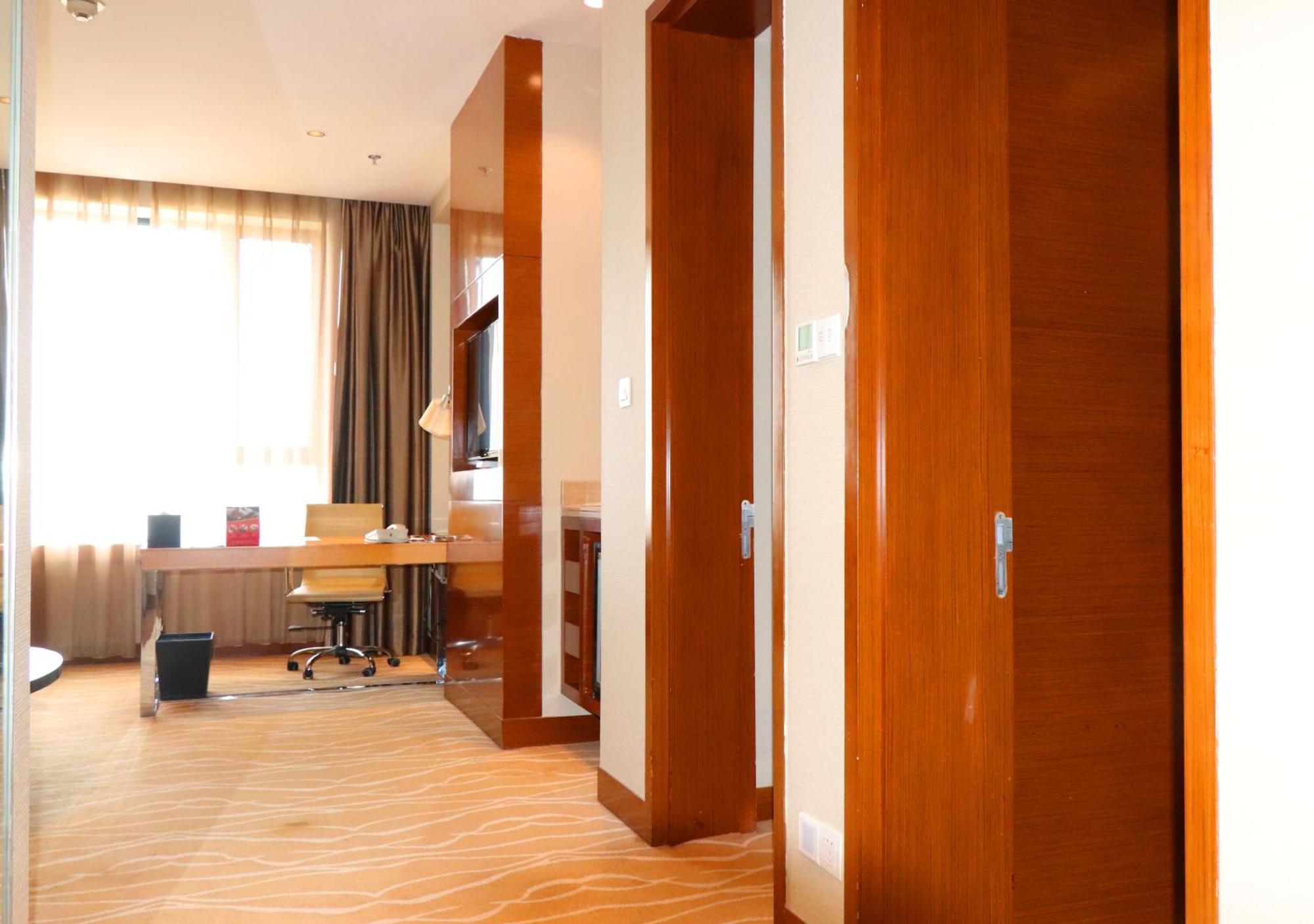 One-Bedroom Suite