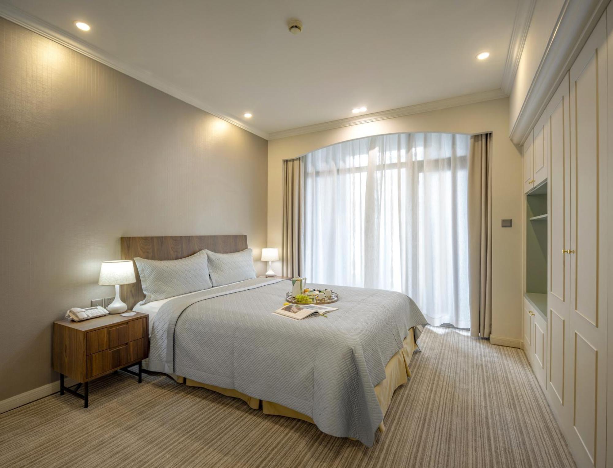 One-Bedroom Executive