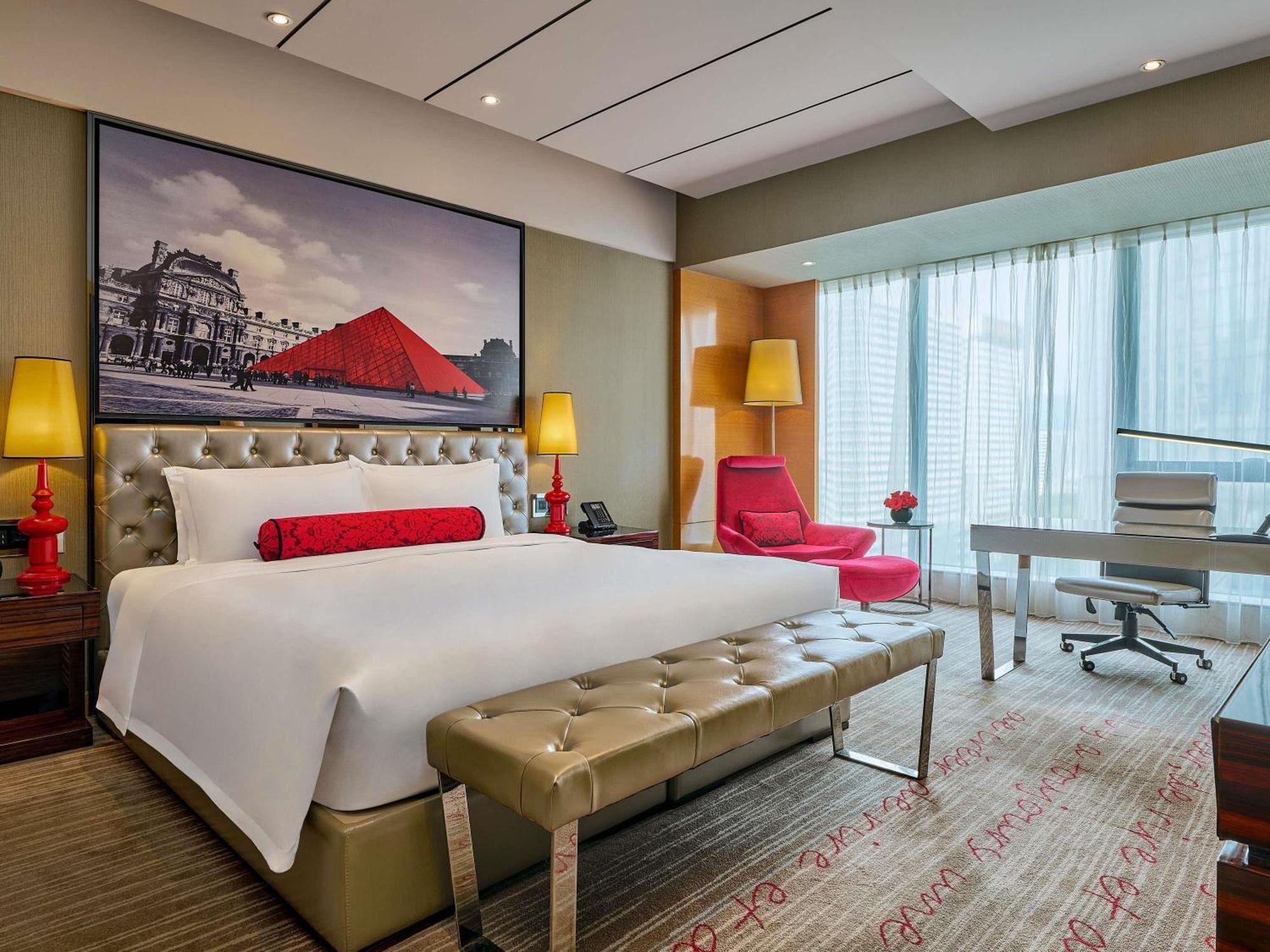 Premium Luxury King Room