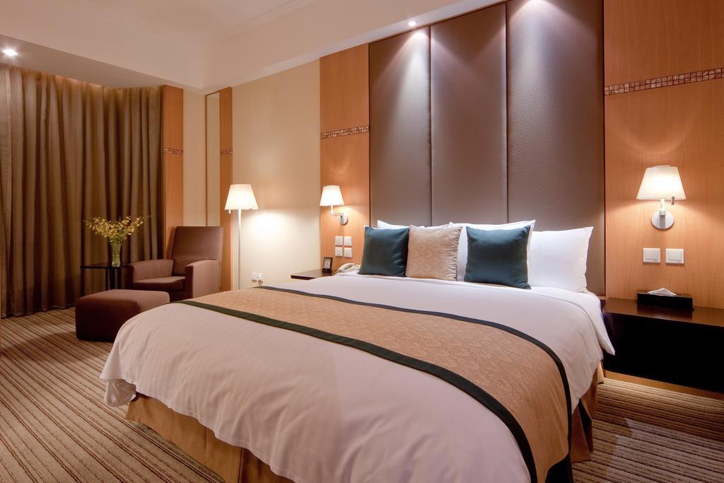 Executive Club King Room