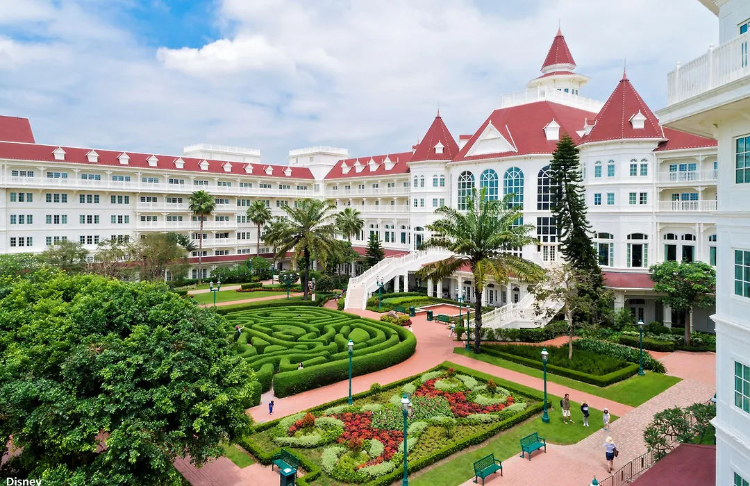 Hong Kong Disneyland Hotel-1