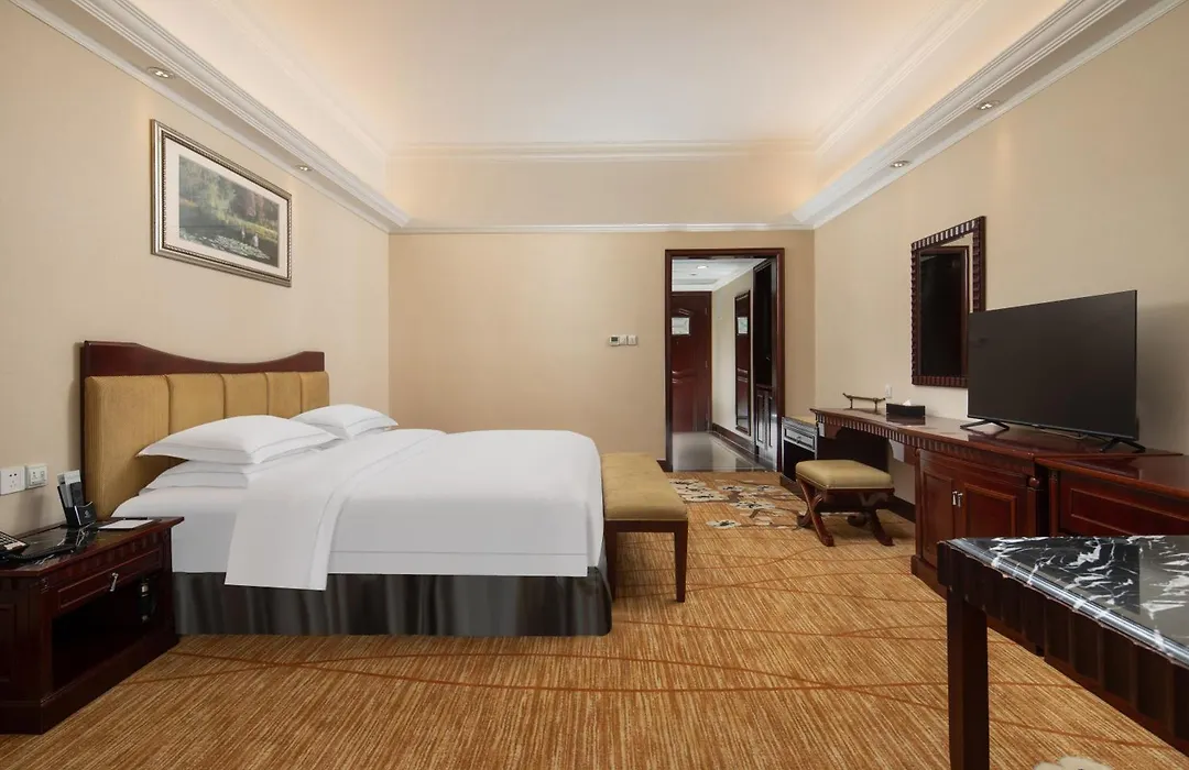 Guangzhou Phoenix City Hotel-1