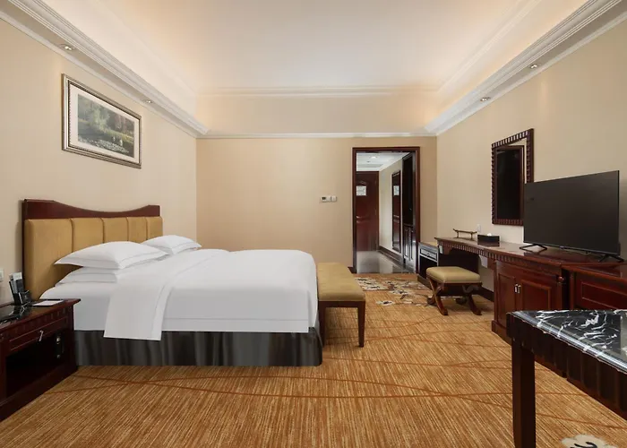 Guangzhou Phoenix City Hotel, China