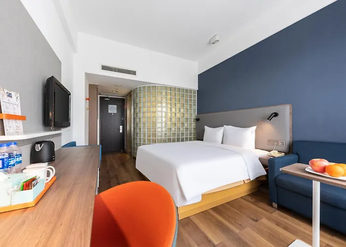 Holiday Inn Express Suzhou Changjiang By Ihg, China